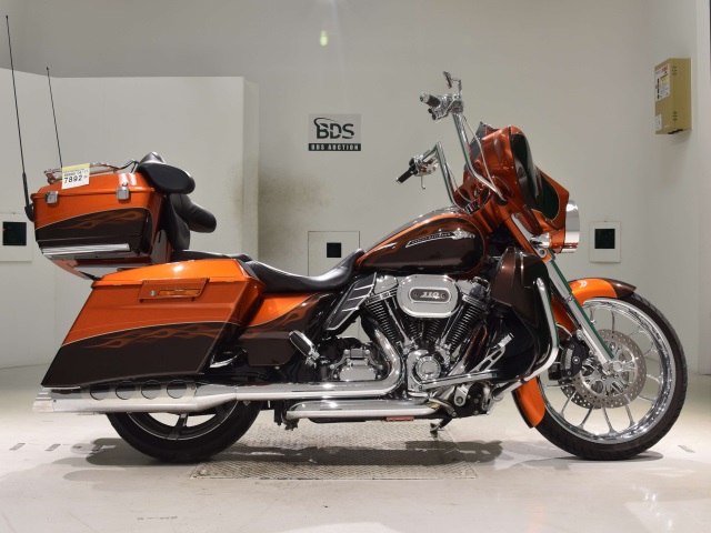 HD STREET GLIDE FLHXSE1800 2012