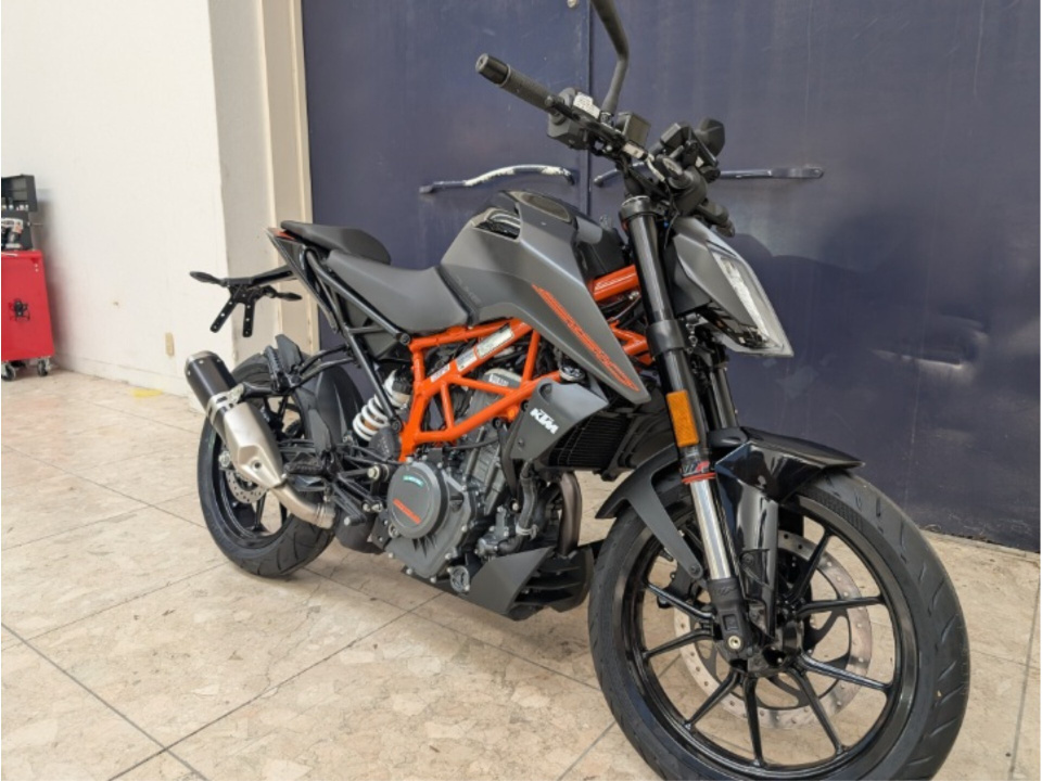 KTM 390 DUKE 2023