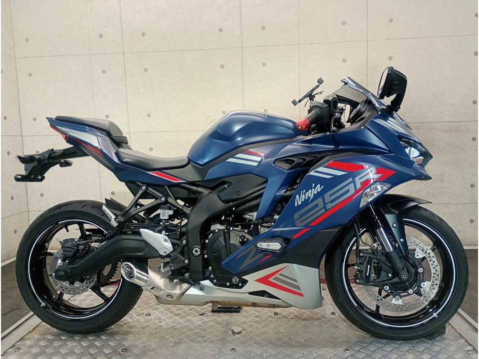 Kawasaki NINJA ZX-25R KRT 2022