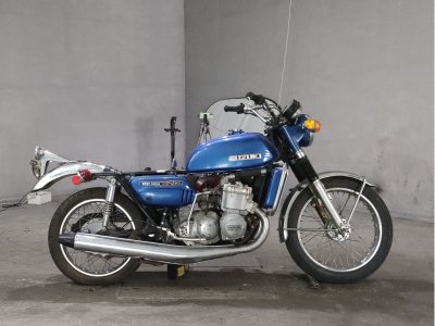 Suzuki GT750