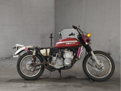 Suzuki GT750