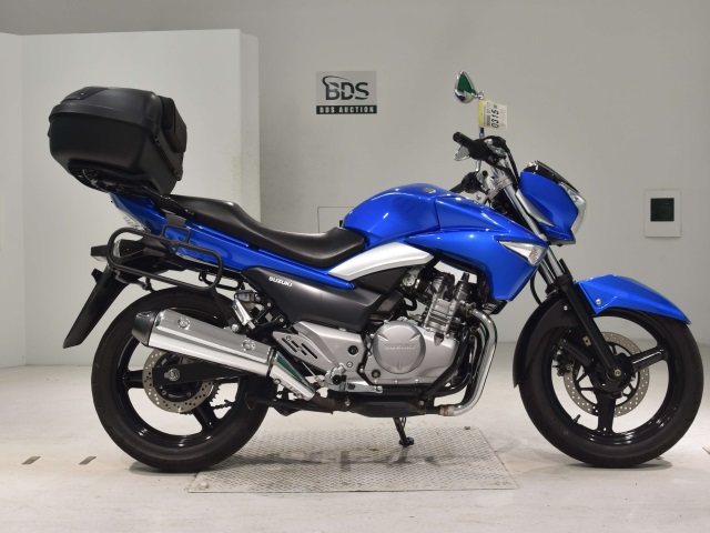 Suzuki GSR250