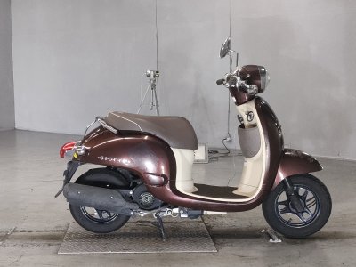 Honda GIORNO 2011