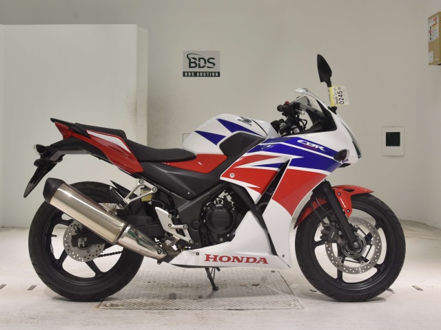 Honda CBR250RA 2015