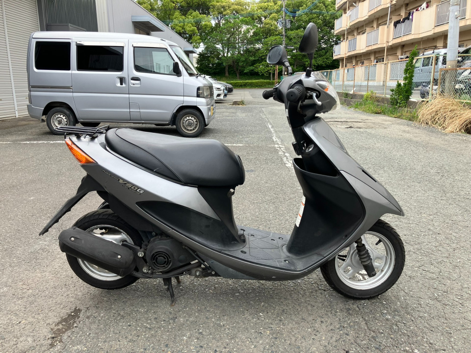 Suzuki ADDRESS V50