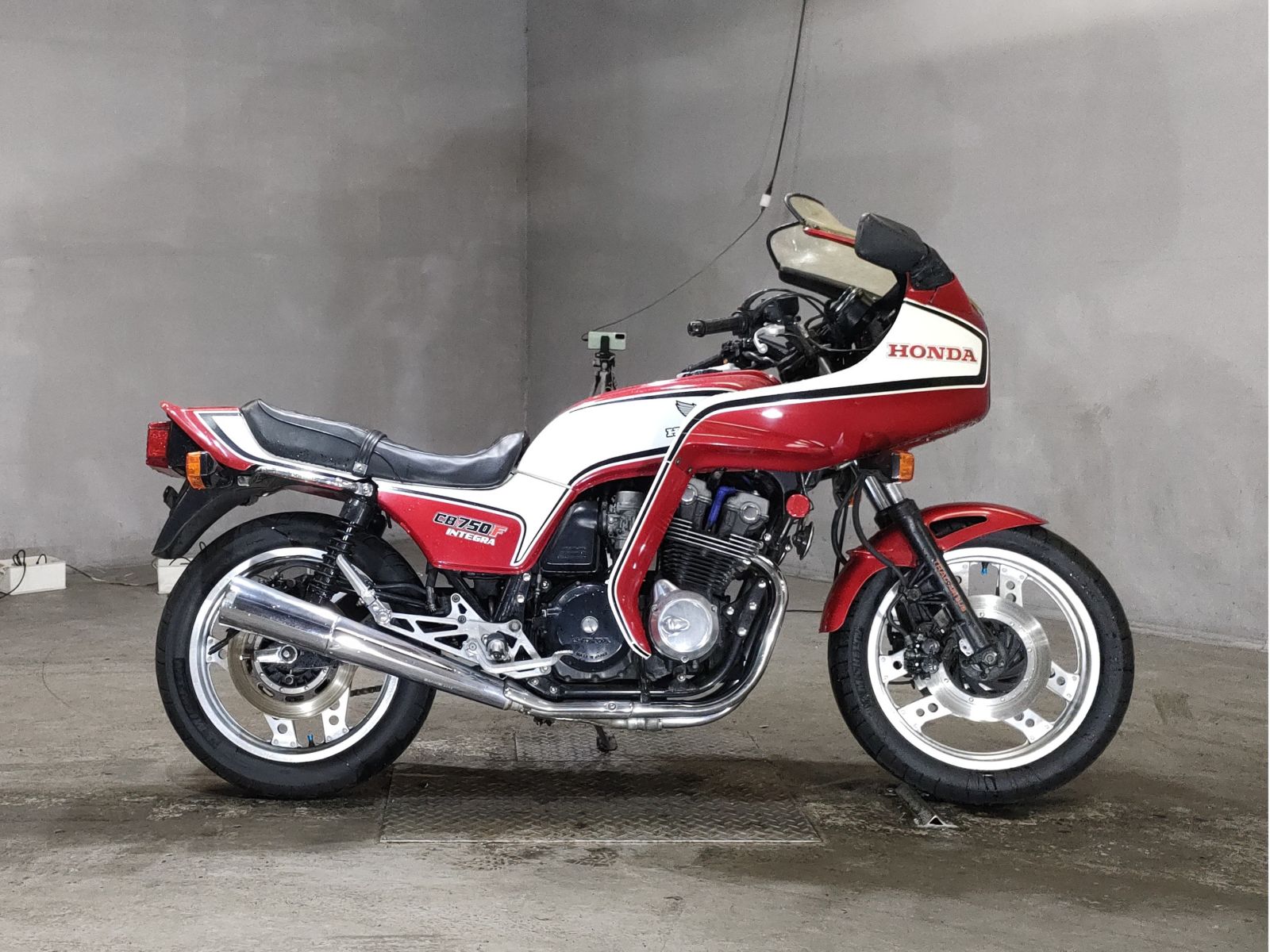 Honda CB750SF INTEGRA 1984
