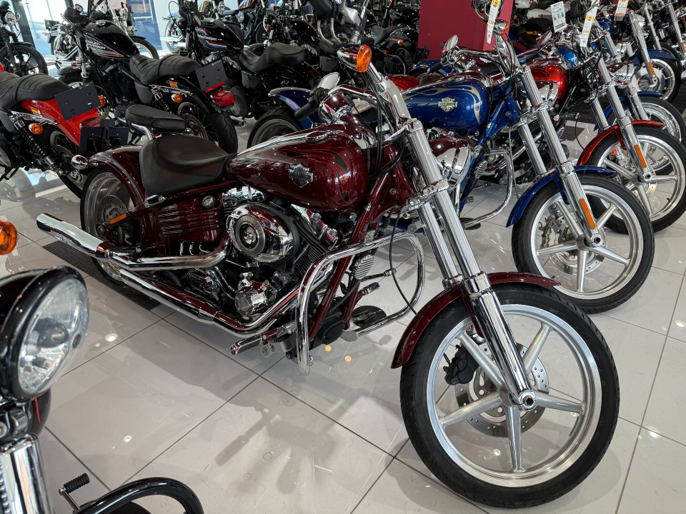HD ROCKER C FXCWC1580 2009