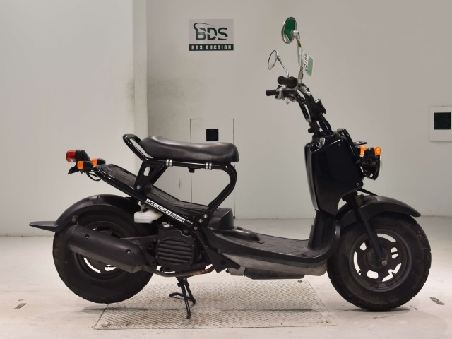Honda ZOOMER 2004