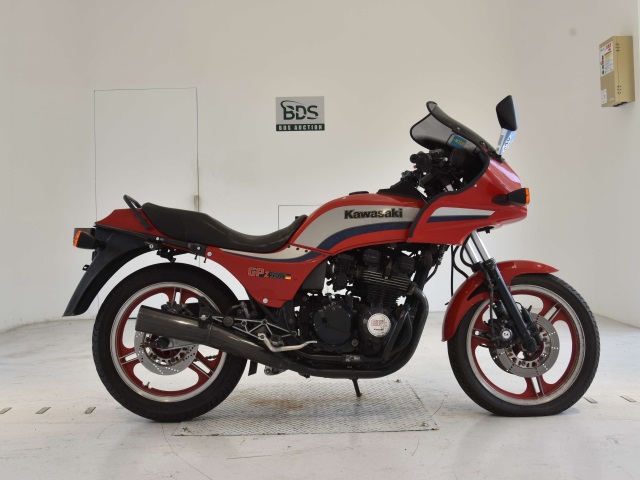 Kawasaki GPZ550 2024