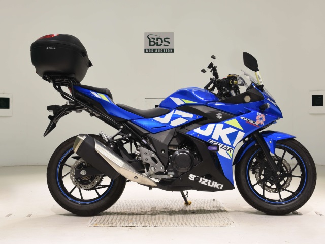 Suzuki GSX250R