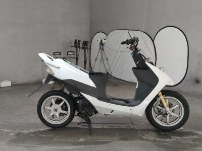 Suzuki SEPIA ZZ