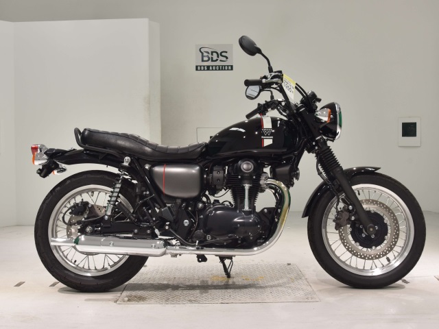 Kawasaki W800 2022