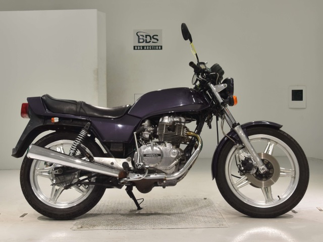 Honda CB400N 2024