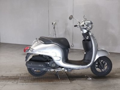 Honda GIORNO 2011