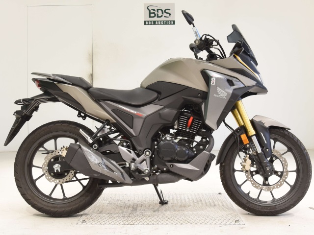 Honda CB200XA 2023