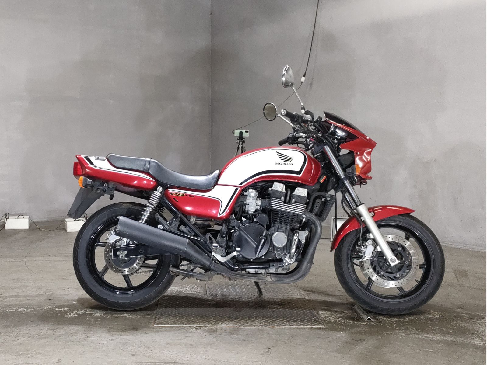 Honda CB750 2021