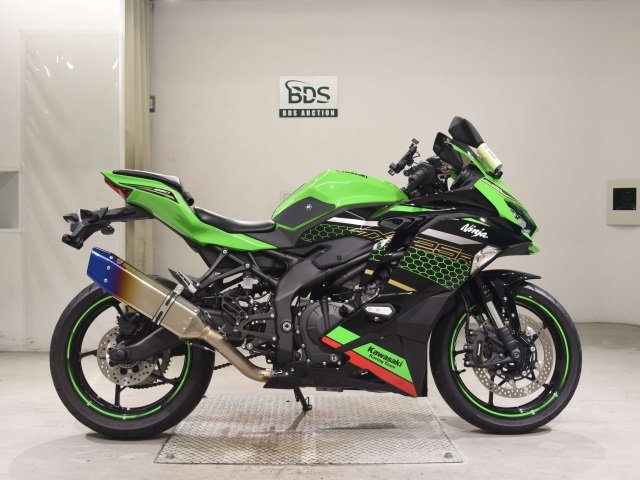 Kawasaki NINJA ZX-25R 2021