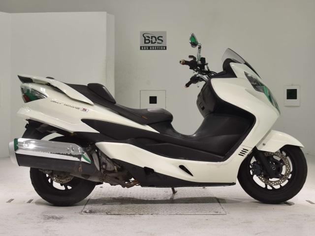 Suzuki SKYWAVE 250S
