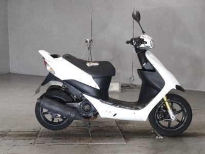 Suzuki SEPIA ZZ