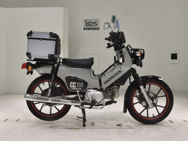 Honda CC110 CROSSCUB 2022