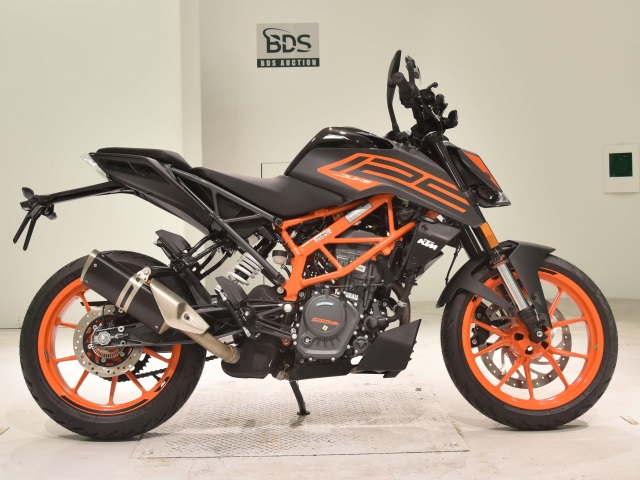 KTM 125 DUKE 2023