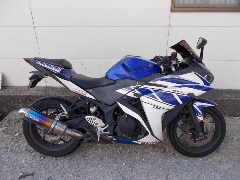 Yamaha YZF-R25 2015