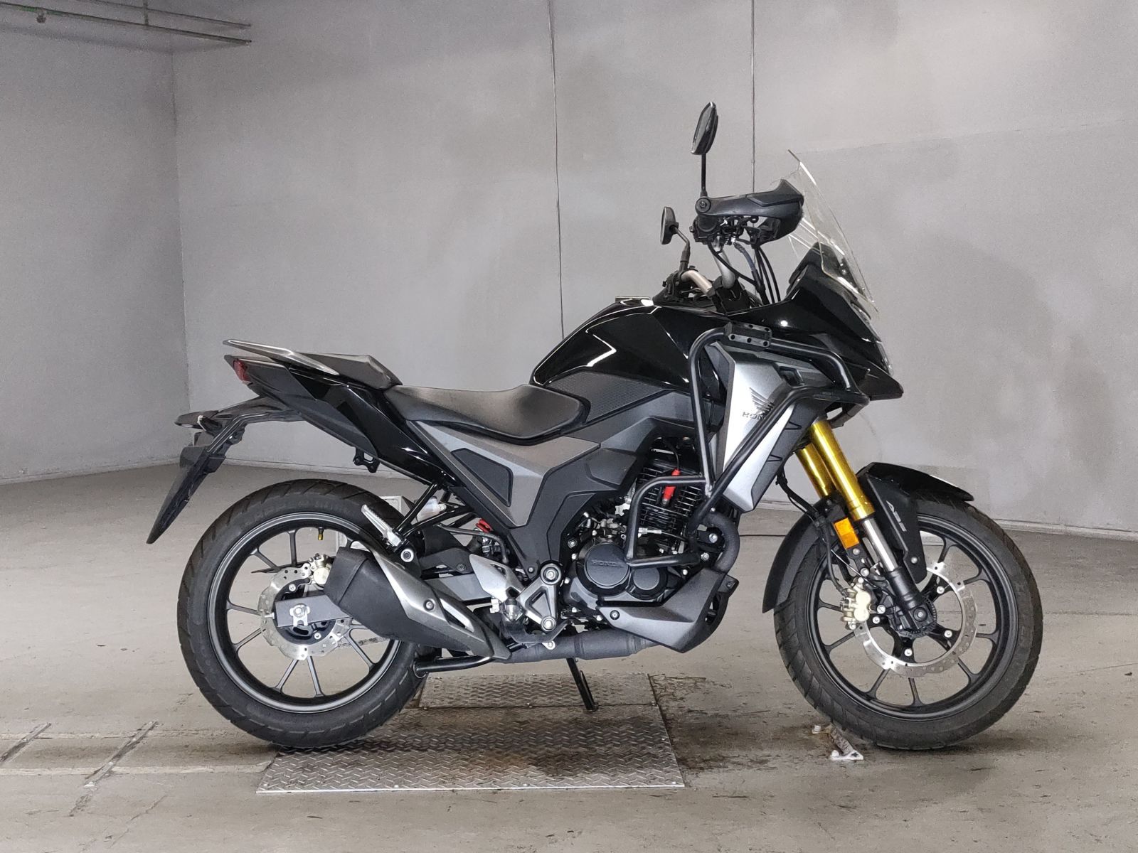 Honda CB200XA 2022