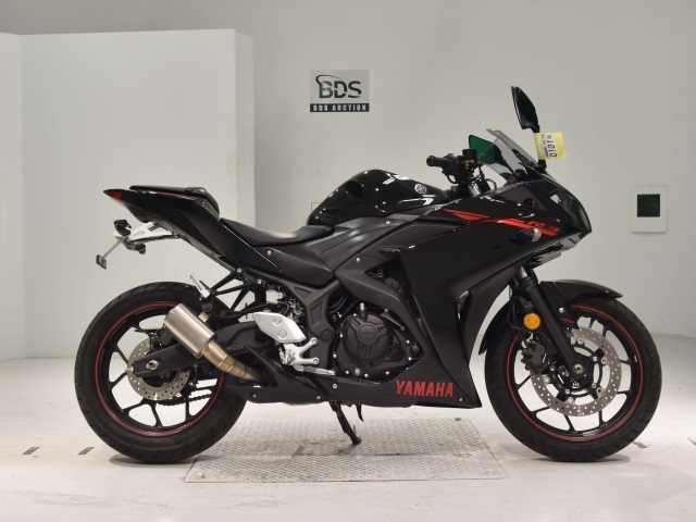 Yamaha YZF-R3 2015