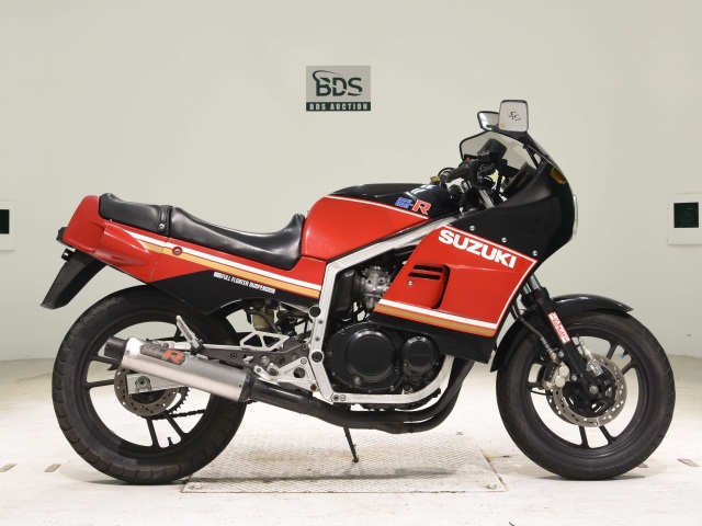 Suzuki GSX-R400 1984