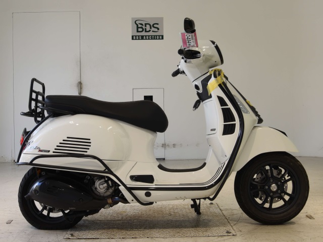 Vespa GTS300 SUPER SPORT 2024