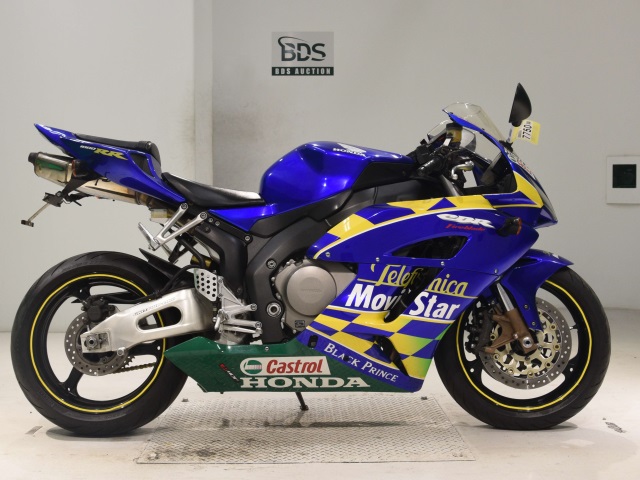 Honda CBR1000RR 2004