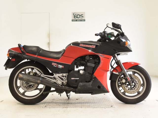 Kawasaki GPZ750R 1984