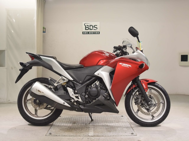 Honda CBR250R 2011