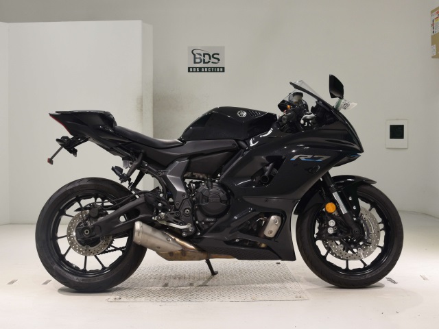 Yamaha YZF-R7 2024