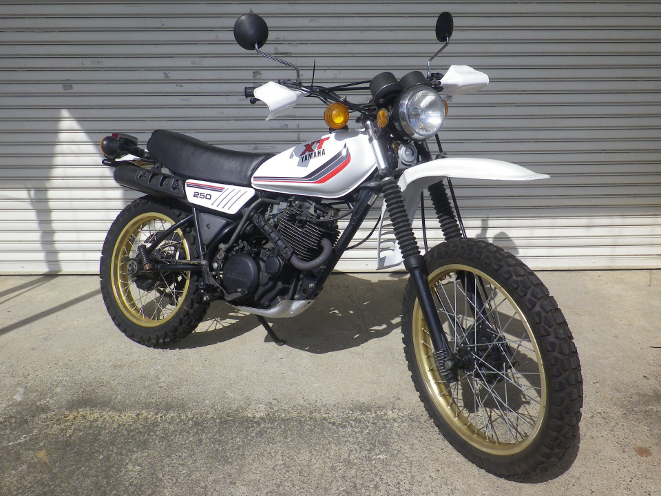 Yamaha XT250