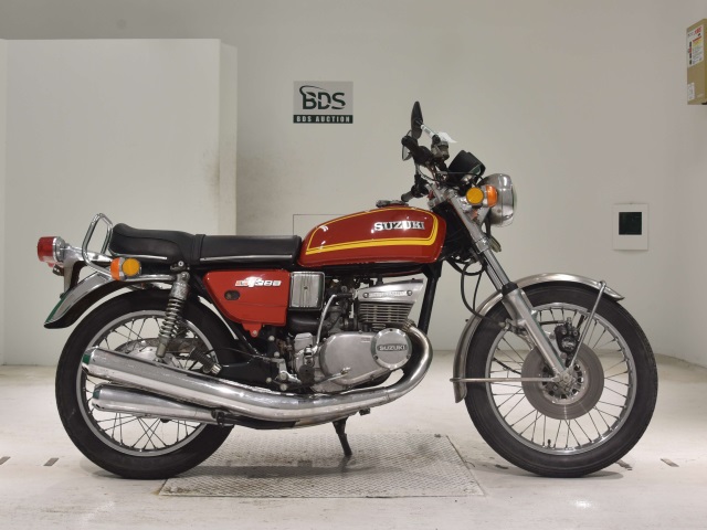 Suzuki GT380 2024
