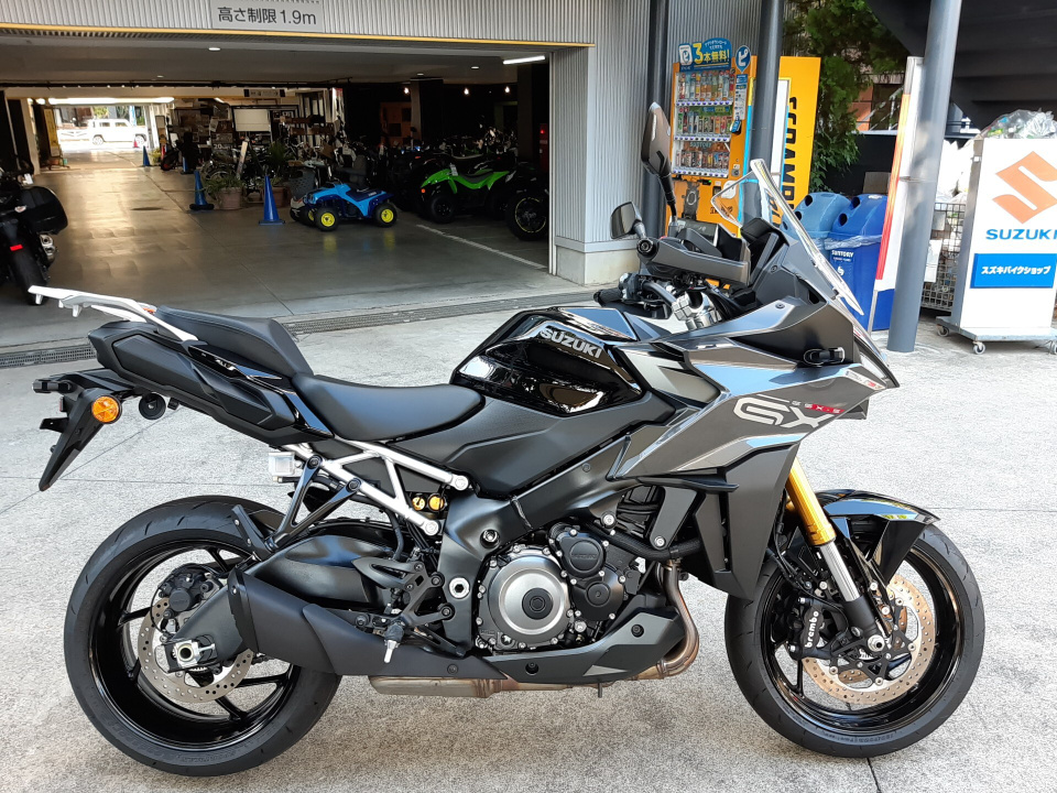 Suzuki gsx-s1000 gx 2024