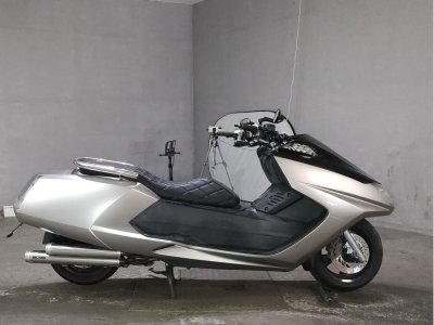 Yamaha MAGZAM 2005