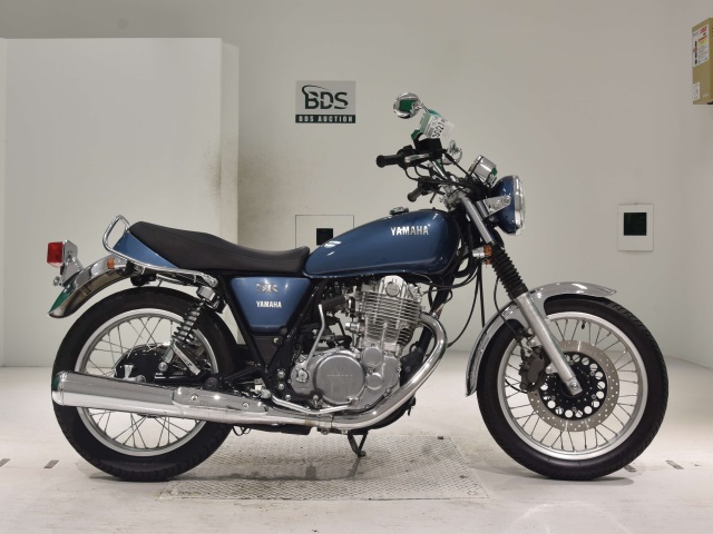 Yamaha SR400 2020