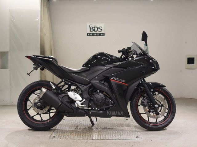 Yamaha YZF-R3 2018