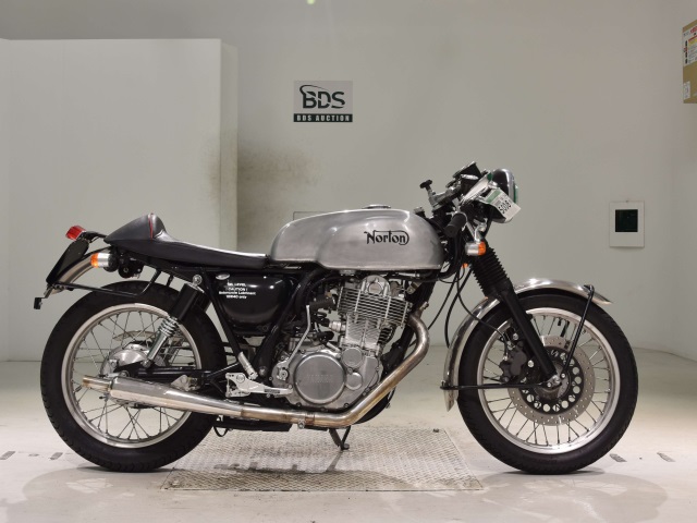 Yamaha SR400 2017