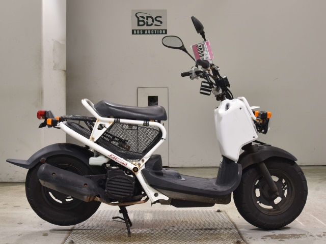 Honda ZOOMER 2011