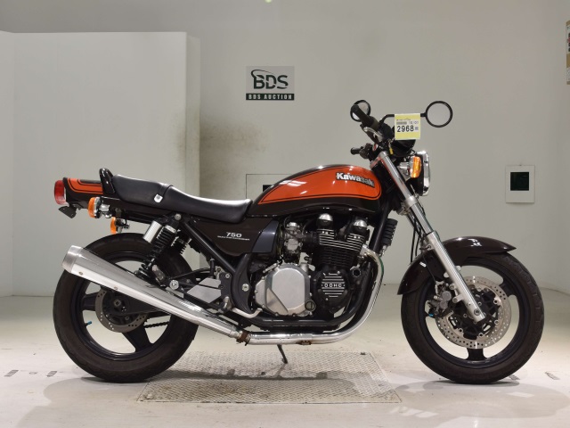 Kawasaki ZEPHYR750 2005