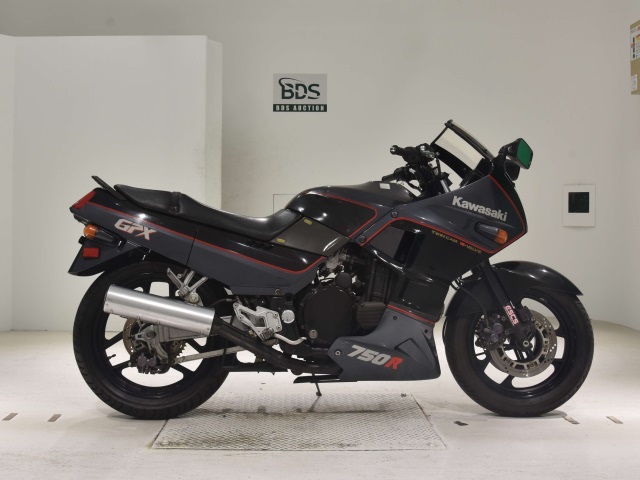 Kawasaki GPX750R 1986