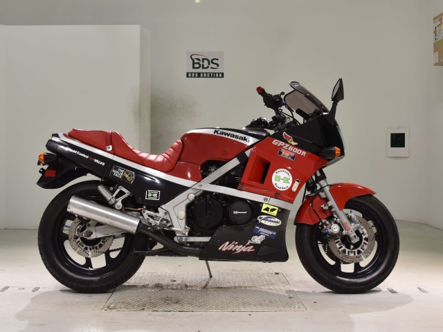 Kawasaki GPZ600R 1985