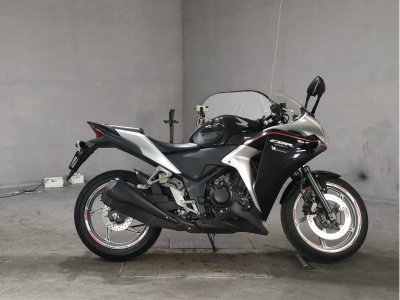 Honda CBR250R 2011