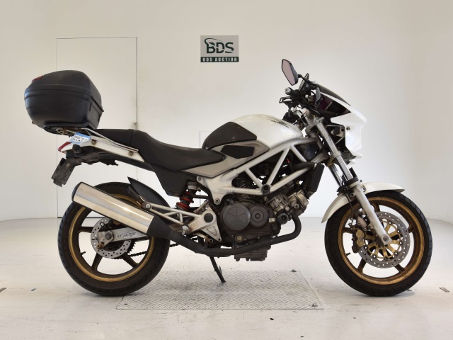 Honda VTR250 2011