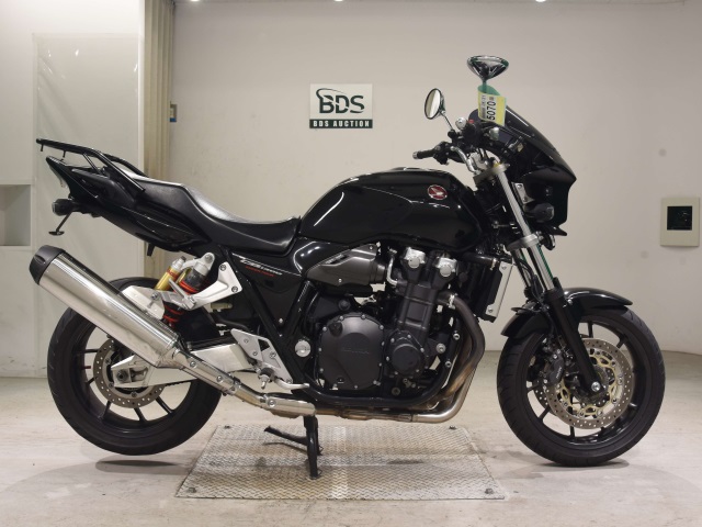 Honda CB1300SF 2016