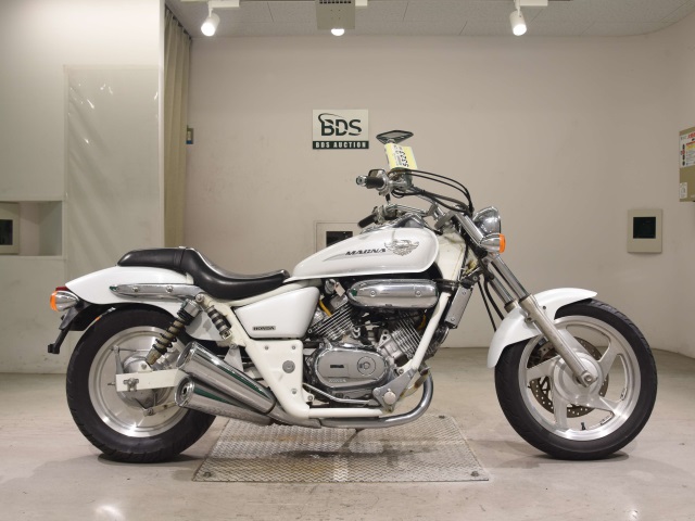 Honda MAGNA250 2005