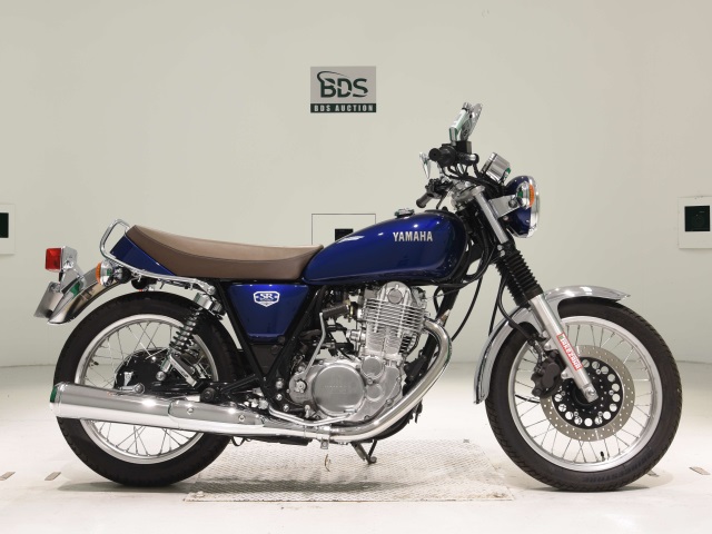 Yamaha SR400 2021